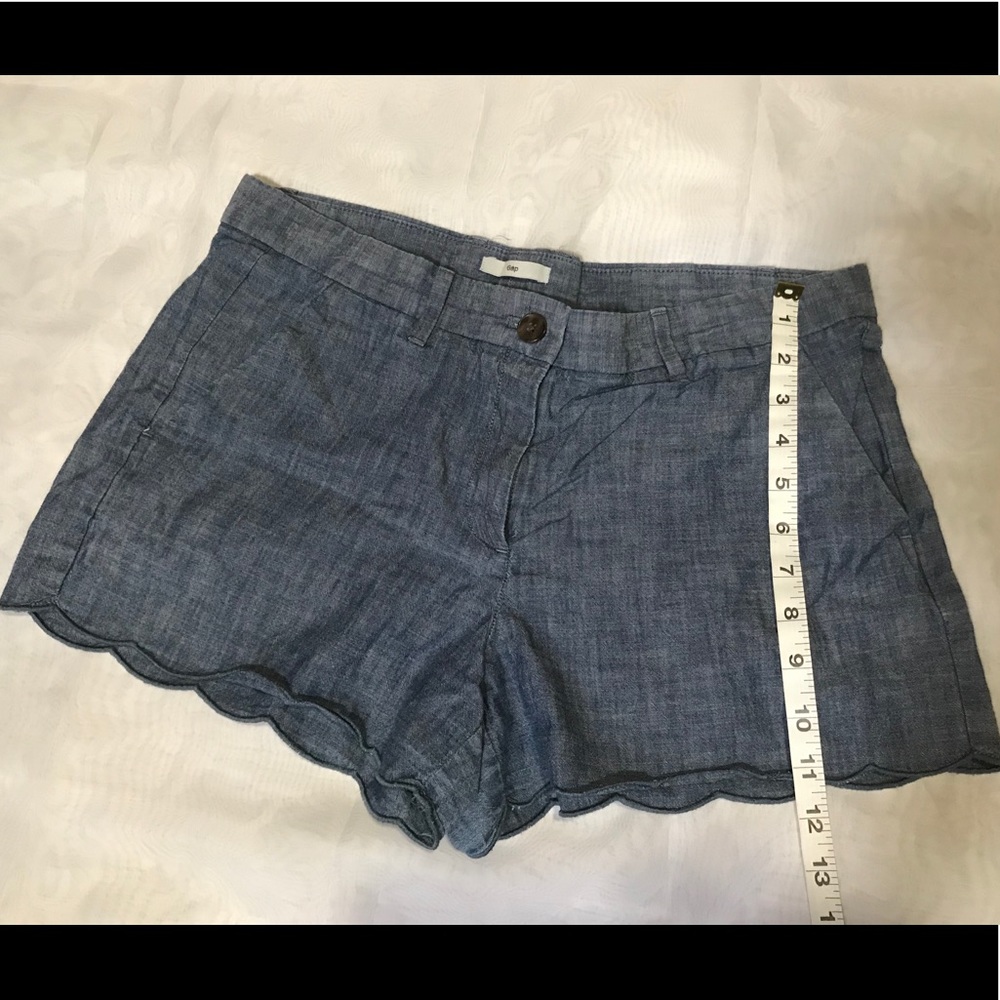 Gap Denim look shorts size 8 regular Used